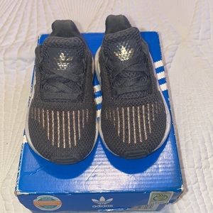 Adidas toddler girl shoes